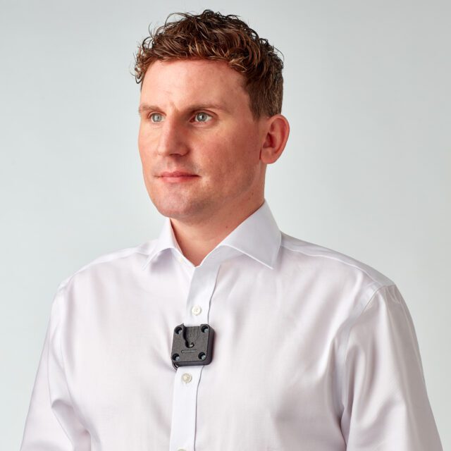 Shirt dock button klickfast retail voorbeeld